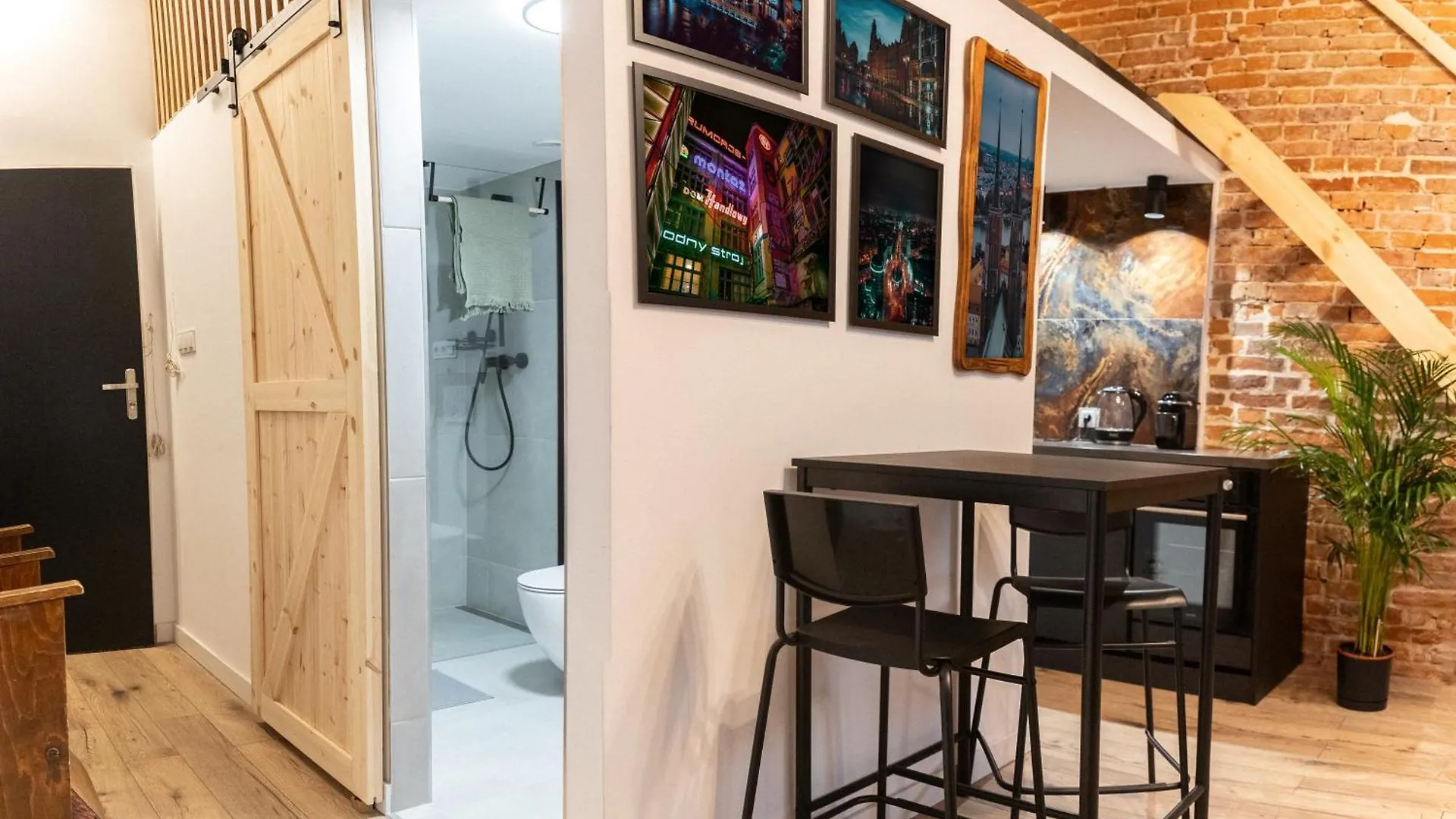 Studio Przy Dworcu Glownym Pkp Βρότσλαβ Πολωνία